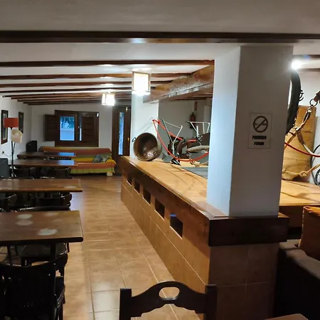 Fausto Cerca De Dinópolis Formiche Alto